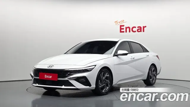 Фотография автомобиля — Hyundai Avante CN7