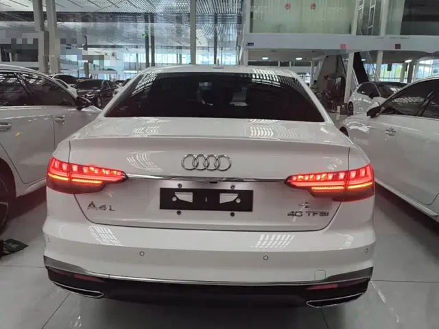 Audi A4L — Фото автомобиля 5