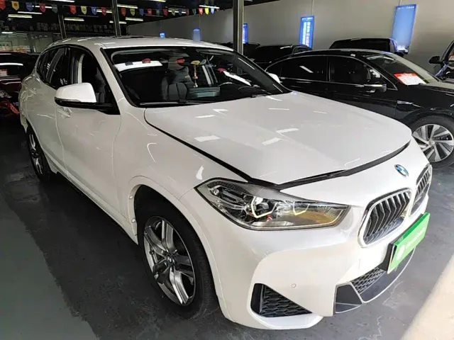 BMW X2 — Фото автомобиля 3