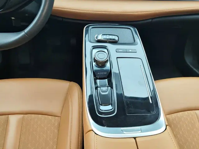 GAC Aion S — Фото автомобиля 13