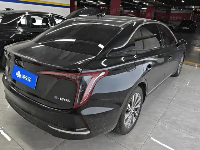 Hongqi E-QM5 — Фото автомобиля 3