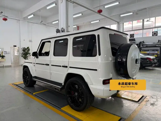 Mercedes-Benz G-Class — Фото автомобиля 3