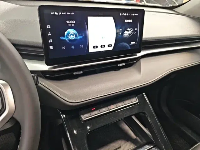 Haval H6 — Фото автомобиля 12