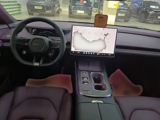 Xiaomi SU7 — Фото автомобиля 9