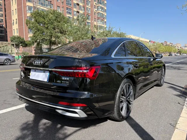 Audi A6L — Фото автомобиля 7