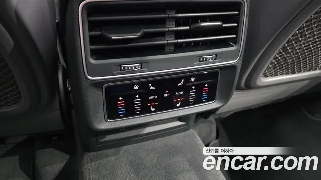 Audi Q7 — Фото автомобиля 18