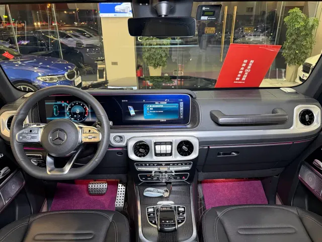 Mercedes-Benz G-Class — Фото автомобиля 18