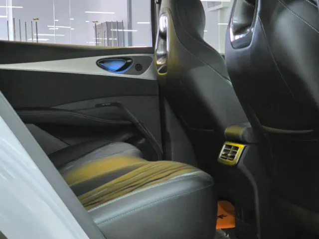 BYD Seal 06 — Фото автомобиля 12