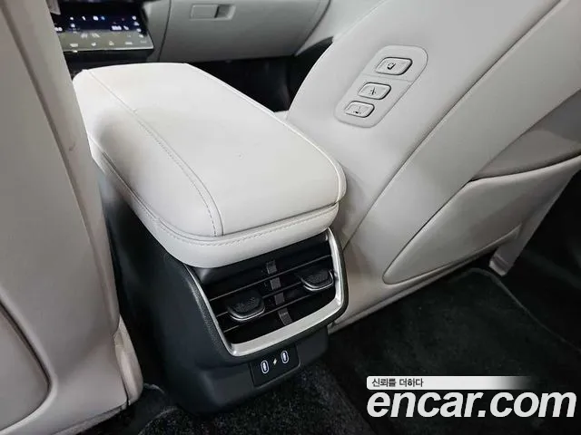 Hyundai Grandeur GN7 — Фото автомобиля 14