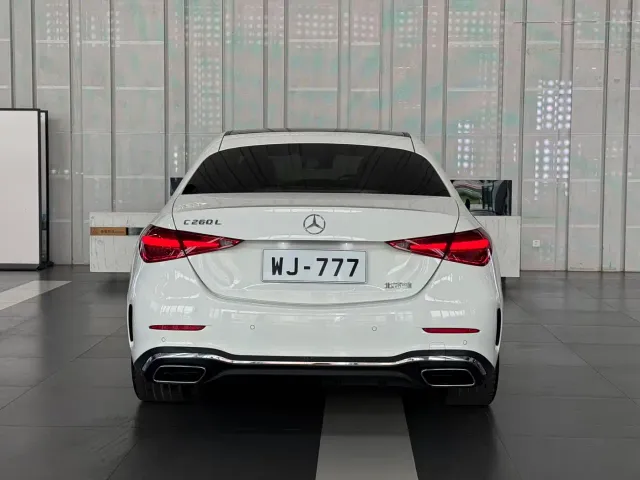 Mercedes-Benz C-Class — Фото автомобиля 5
