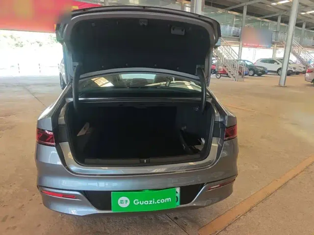 BYD Qin PLUS — Фото автомобиля 18