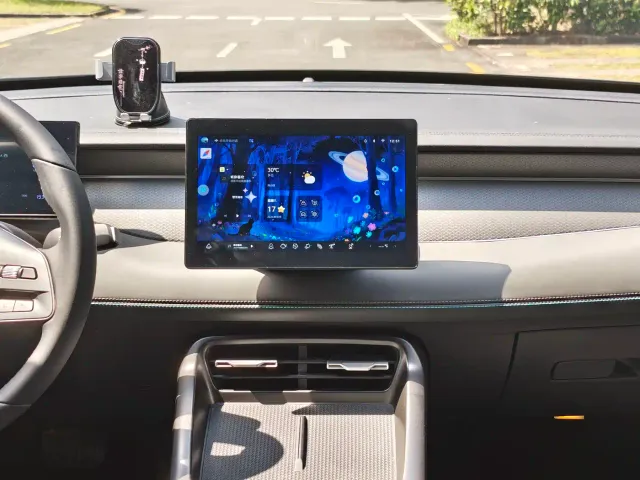 BYD Qin PLUS — Фото автомобиля 21