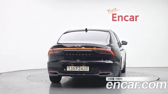 Hyundai Grandeur Новый Grandeur IG 3.0 LPi (Для проката) — Фото автомобиля 4
