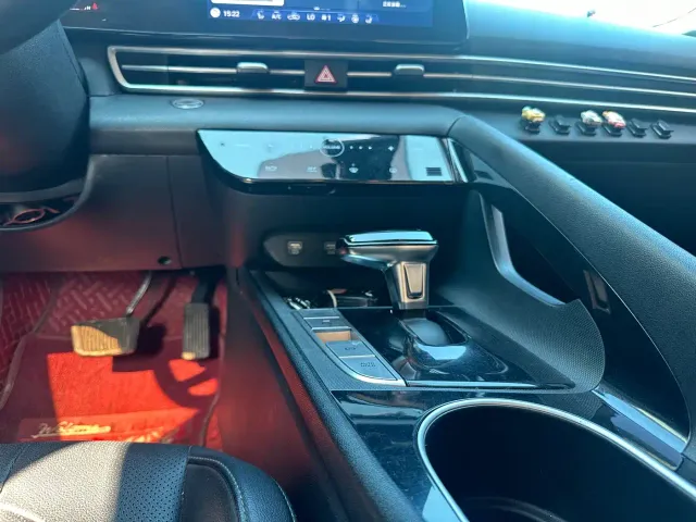 Hyundai Elantra — Фото автомобиля 7