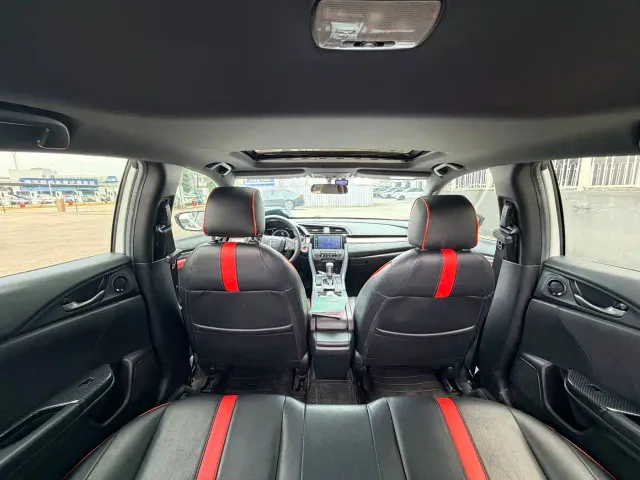 Honda Civic — Фото автомобиля 15