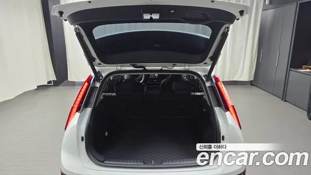 Kia Niro The All New — Фото автомобиля 28