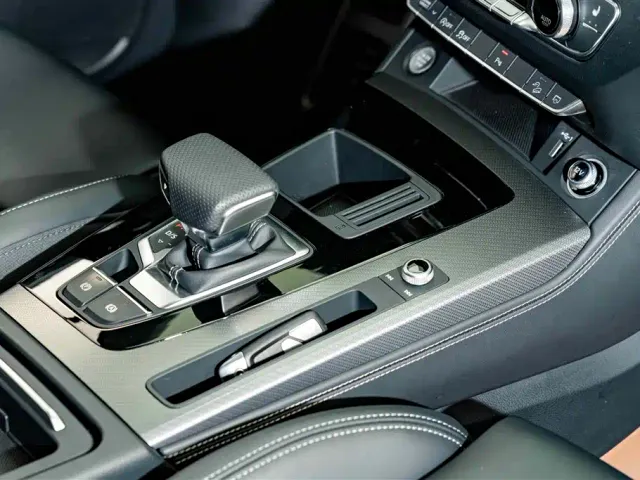 Audi Q5L — Фото автомобиля 19