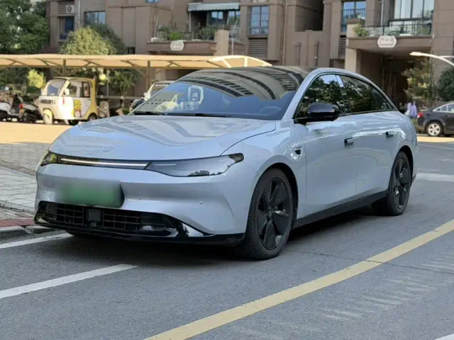 Фотография автомобиля — Leapmotor C01