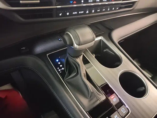 Toyota Sienna — Фото автомобиля 13