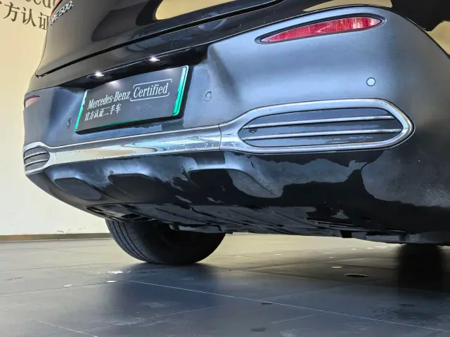 Mercedes-Benz EQE SUV — Фото автомобиля 8