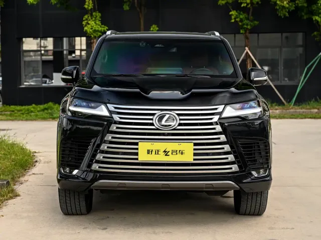 Lexus LX — Фото автомобиля 4