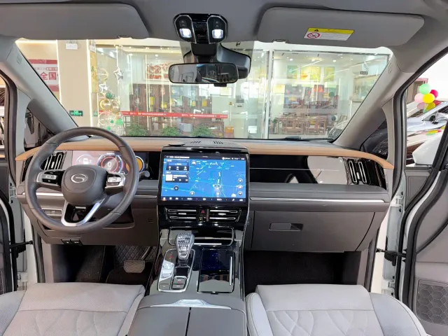 GAC Trumpchi M8 — Фото автомобиля 16