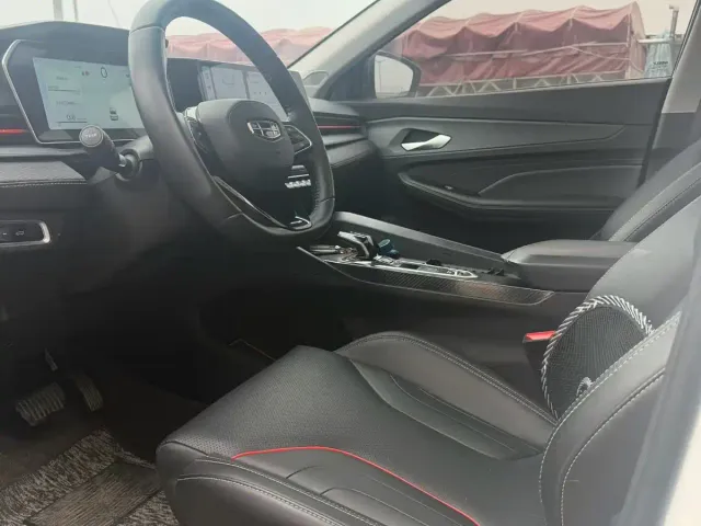 Geely Binrui — Фото автомобиля 4