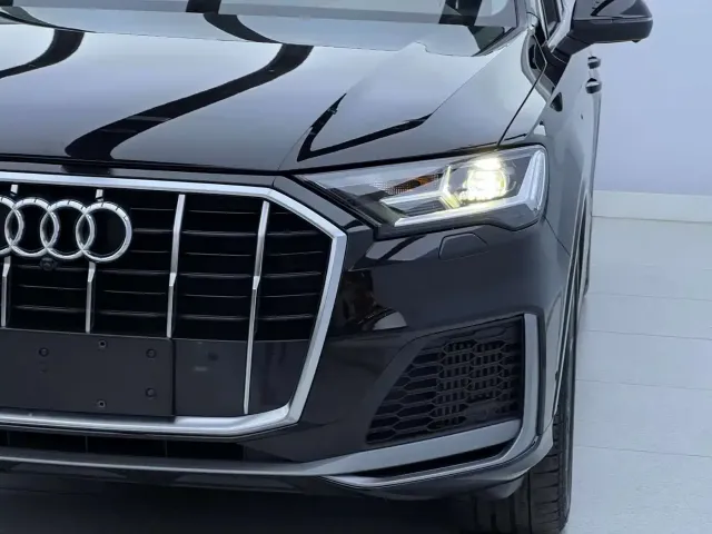 Audi Audi Q7 2022 55 TFSI quattro S line Sport — Фото автомобиля 3