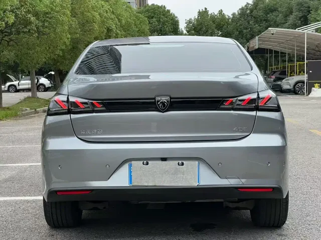 Peugeot 408 — Фото автомобиля 4