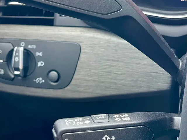 Audi A4L — Фото автомобиля 16