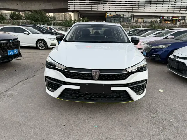 Roewe i5 — Фото автомобиля 2