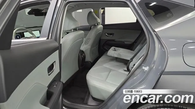 Hyundai Kona Kona (SX2) Бензин 1.6 Turbo 4WD — Фото автомобиля 11