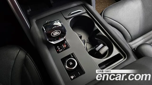 Land Rover Discovery — Фото автомобиля 9