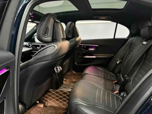 Mercedes-Benz C-Class — Фото автомобиля 6