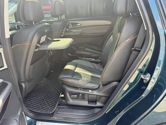 Dongfeng Fengxing Fengxing Yacht 2022 1.5T DCT Wave Chaser Edition — Фото автомобиля 9