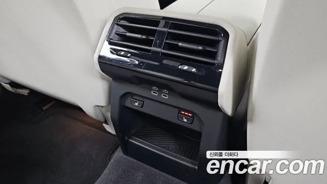 BMW 5 Series G60 — Фото автомобиля 25