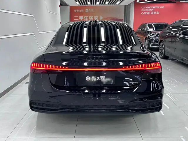 Audi A7L — Фото автомобиля 4