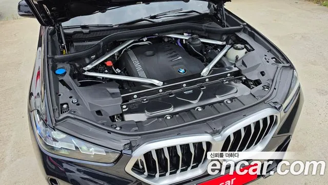 BMW X6 xDrive40i M Sport — Фото автомобиля 6