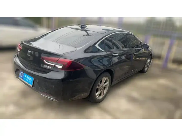Buick Regal — Фото автомобиля 2