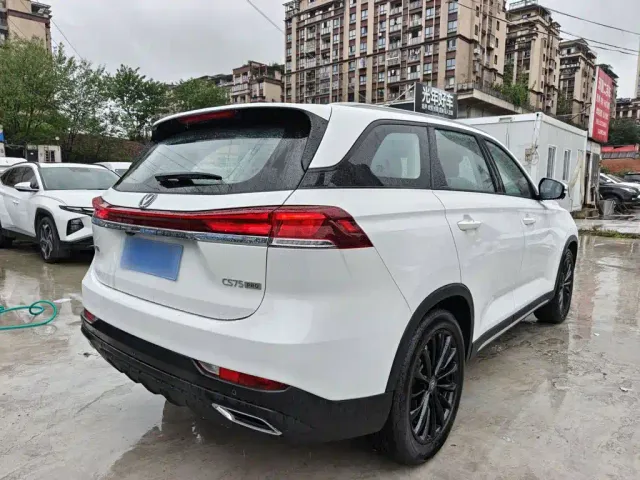 Changan CS75 — Фото автомобиля 6