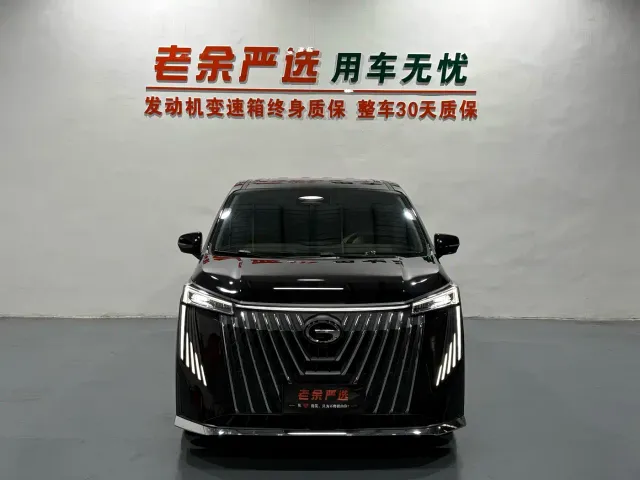 Фотография автомобиля — GAC Trumpchi M8