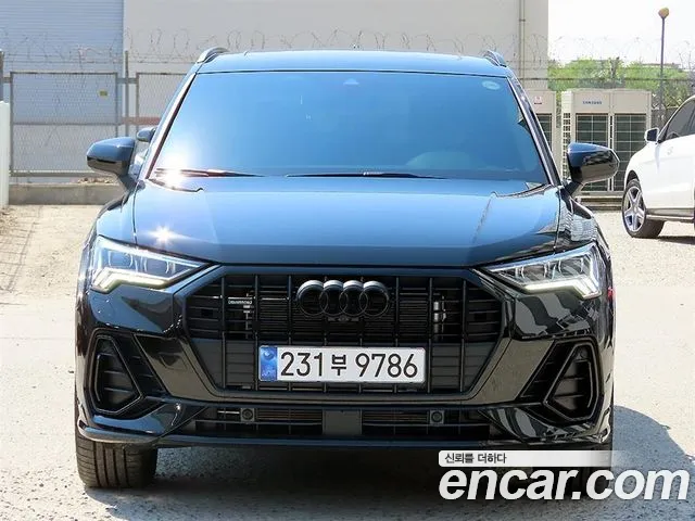 Audi Q3 40 TFSI quattro Premium — Фото автомобиля 3