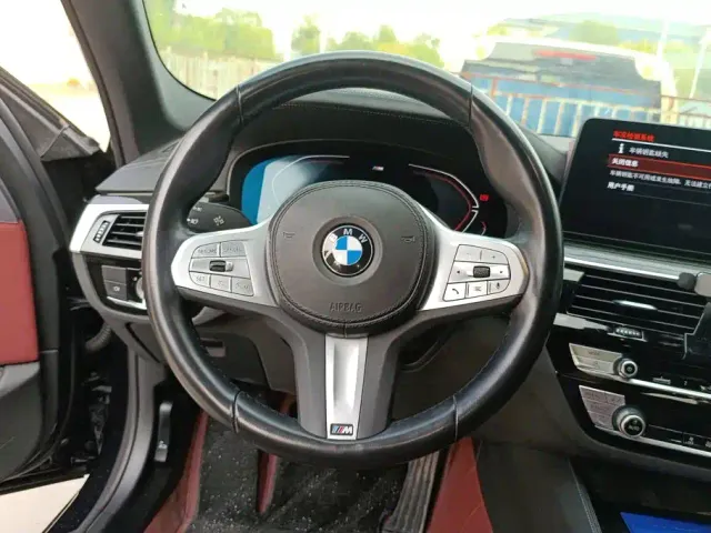 BMW 5 Series — Фото автомобиля 15