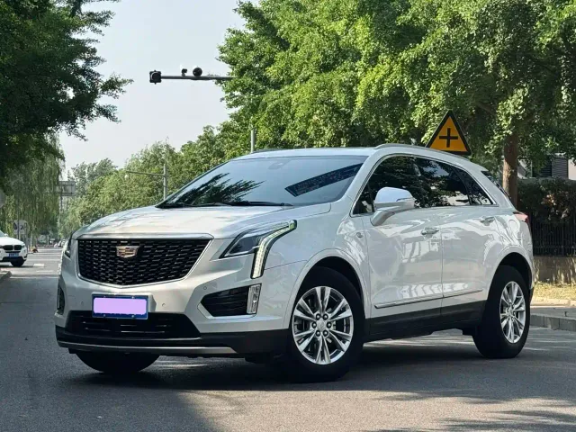 Фотография автомобиля — Cadillac XT5