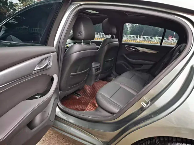 Cadillac CT5 — Фото автомобиля 9