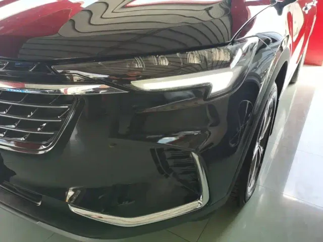 Buick Envision Plus — Фото автомобиля 23