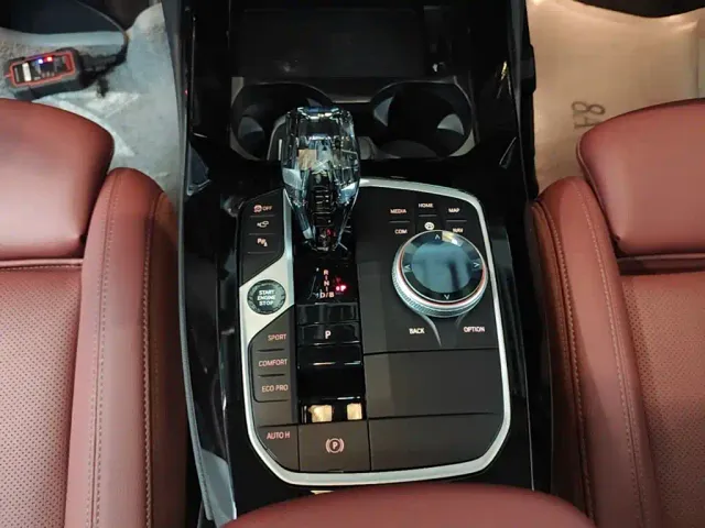BMW iX3 — Фото автомобиля 13