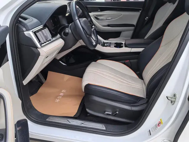 BYD Song PLUS — Фото автомобиля 6