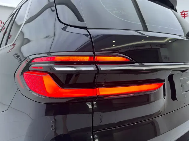 BMW X7 — Фото автомобиля 25