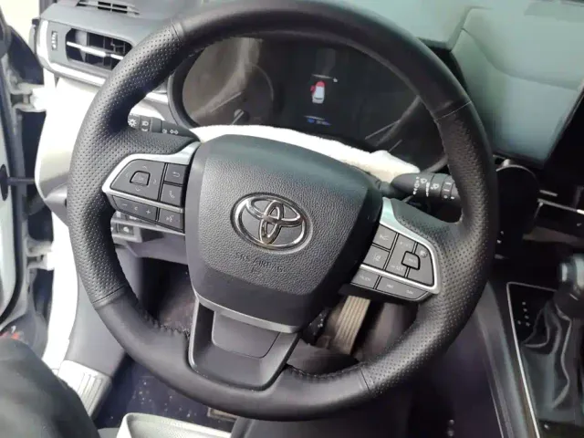 Toyota Granvia — Фото автомобиля 15